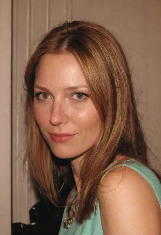 Anita, 43
